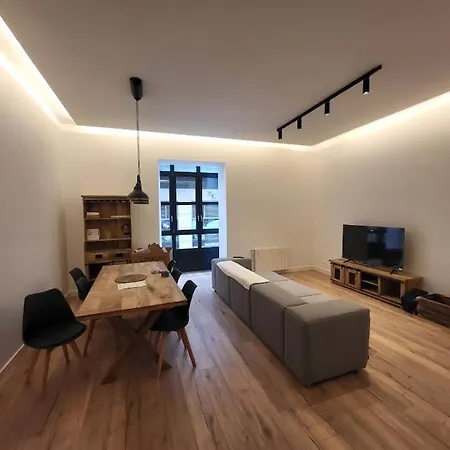 Apartment Moderno Centrico 8 Personas